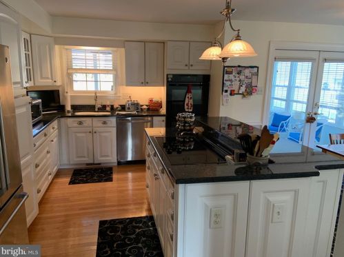 1615 Heebner Way, Lansdale PA 19446-4317 exterior