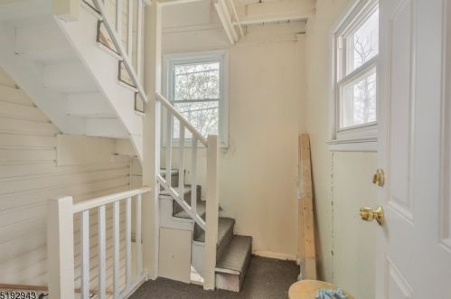 87 Clifton Ave, Newark NJ  07104-1017 exterior