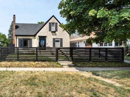 441 Cretin Ave, Saint Paul, MN 55105-1313