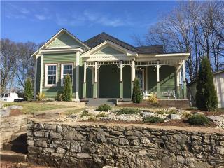 1634 10th Ave, Nashville, TN 37208-2053