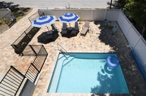 412 Bayview Pkwy, Nokomis, FL 34275-3912