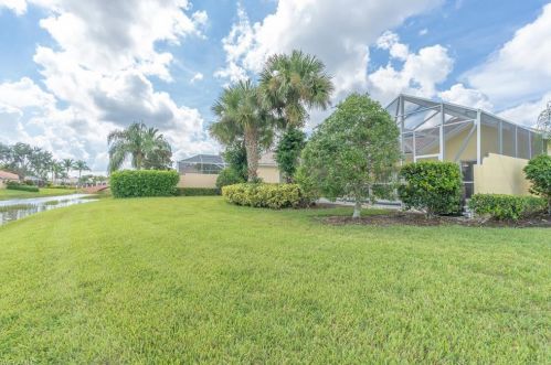 7829 Orvieto Ct, Naples FL  34114-2634 exterior