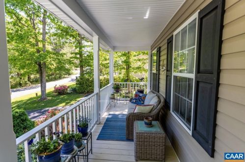 12 Seminole Trl, Bybee VA  22963-3157 exterior