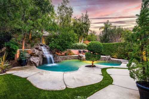14282 Walnut Creek Dr, Chino Hills, CA 91709-5916