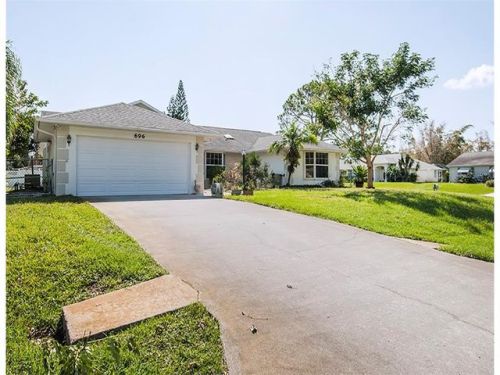 696 Oleander St, Sebastian, FL 32958-4534