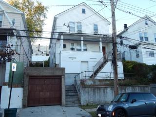 181 Woodland Ave, Yonkers, NY 10703-2317