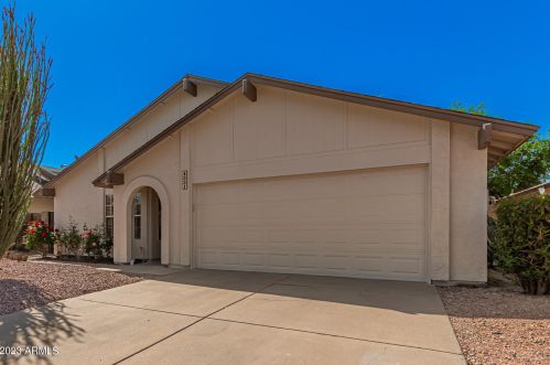4331 Julie Dr, Glendale, AZ 85308-4419