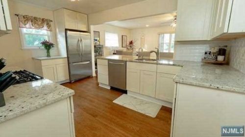 739 Walnut Ave, Cranford NJ  07016-3377 exterior