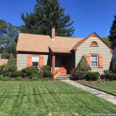 95 Shufeldt St, Kingston, NY 12401-4039