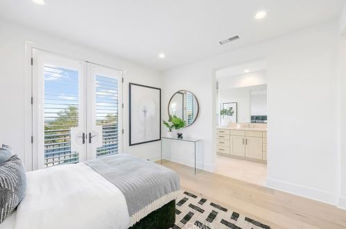 31 Seawatch, Newport Beach CA  92657-1650 exterior