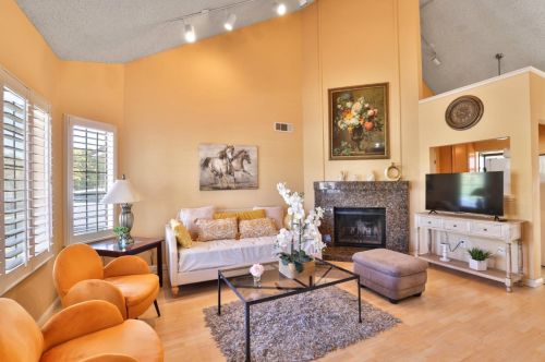 1046 Kiser Dr, San Jose, CA 95120-3426