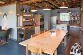 27 Westminster Dr, Smith Point, NY 11967-4224