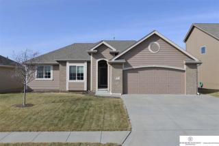 9220 173rd St, Omaha, NE 68136-1325
