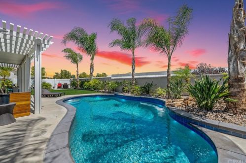 32171 Cala Torrente, Temecula CA  92592-3649 exterior