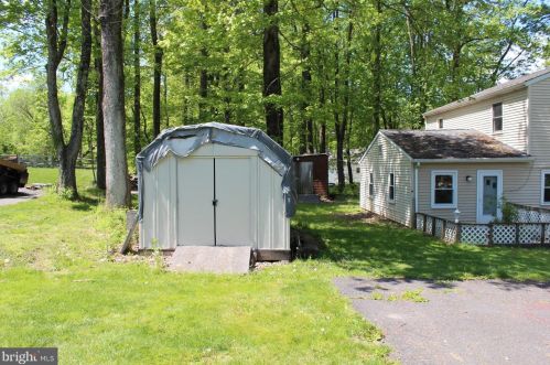2030 Oak Ave, Jamison PA  18929-1004 exterior