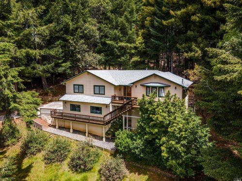 27421 Ridge Rd, Willits CA  95490-8985 exterior