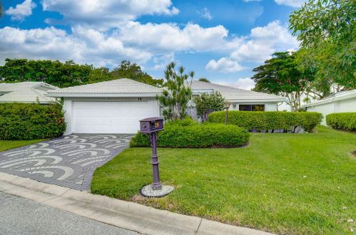 28 Estate Dr, Boynton Beach, FL 33436-6202