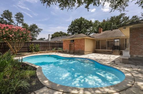 7507 Cliffbrook Dr, Dallas TX  75254-8012 exterior