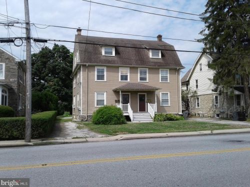 58 Darby Rd, Paoli, PA 19301-1416