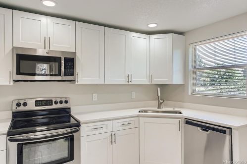 46 Xavier St, Denver CO  80219-1027 exterior