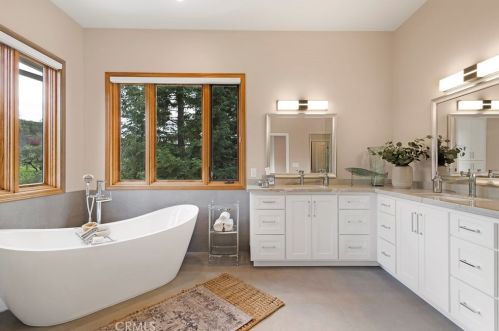 3383 Canyon Oaks Ter, Chico CA  95928-4029 exterior