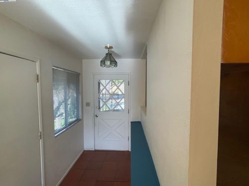 3539 Joaquin Miller Rd, Oakland CA  94602-2649 exterior