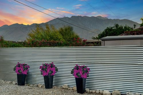 2221 Francis Dr, Palm Springs CA  92262-2553 exterior