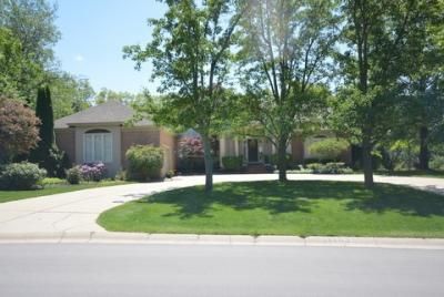 51463 Hidden Pines Ct, Granger, IN 46530-8431