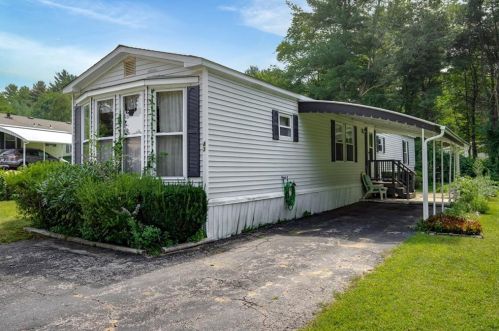 43 Sherwood Valley Ln, Coventry, RI 02816-6908