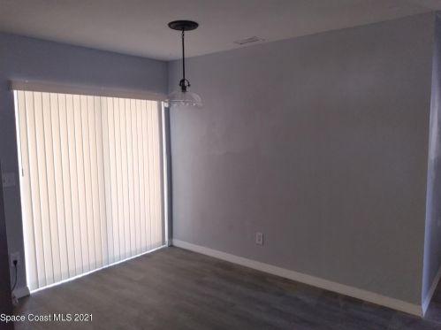 915 Grv Ave, Cocoa FL 32922-7216 exterior