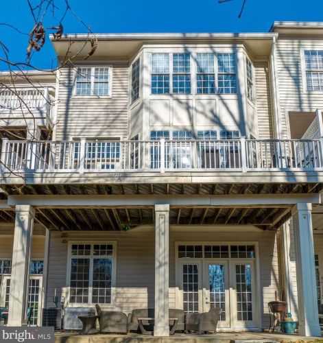 18285 Mullfield Village Ter, Leesburg VA  20176-7466 exterior