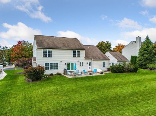 5924 Elderberry Dr, Orefield PA  18069-8811 exterior