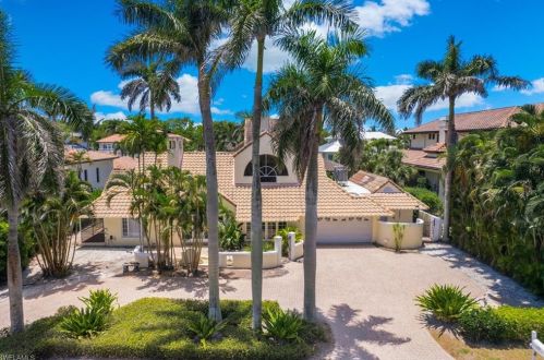 438 17th Ave, Naples, FL 34102-7405