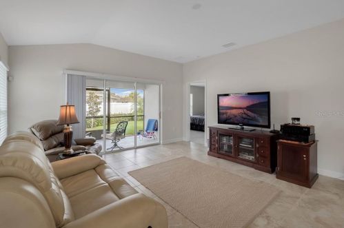 3386 Raleigh Dr, Winter Haven, FL 33884-5243