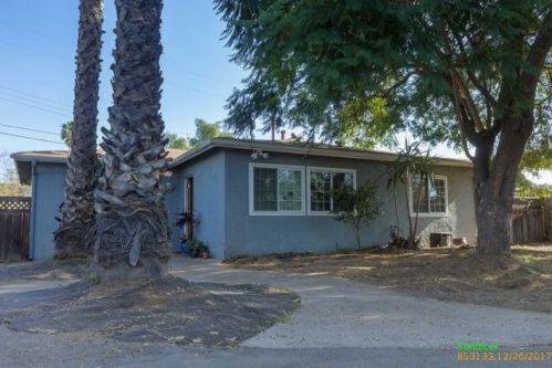 10141 Patty Lou Dr, Lakeside, CA 92040-3149