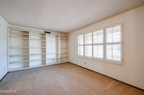 18210 44th Ave, Glendale, AZ 85308-1637