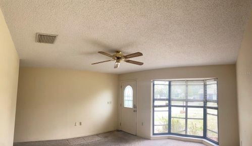 1152 55th Ave, Saint Petersburg, FL 33703-2109