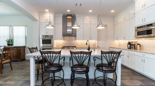 7544 Peppertree Dr, Gilbert AZ  85298 exterior