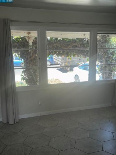 3242 Lowell Ave, Richmond, CA 94804-1166