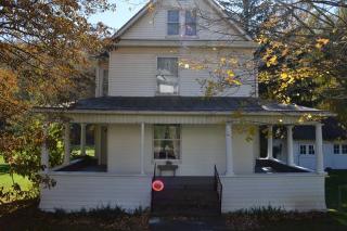 153 Pennsylvania Ave, Cameron, WV 26033-1111