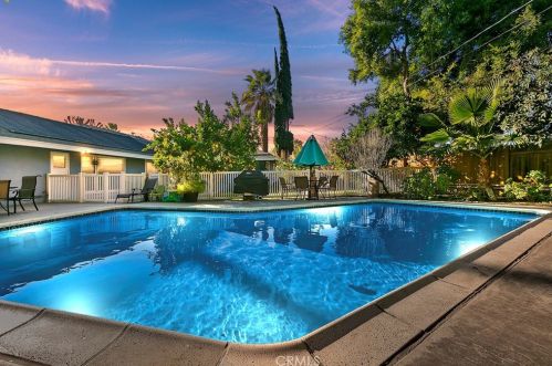 2823 Nevada Way, Riverside, CA 92506-3314
