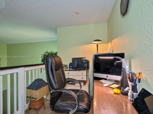 348 107th Ave, Hollywood FL  33026-4068 exterior