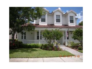4678 Village Way, Hollywood, FL