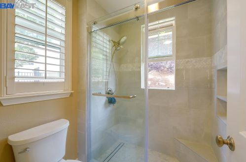 8765 Wild Iris Dr, Gilroy CA  95020-7935 exterior