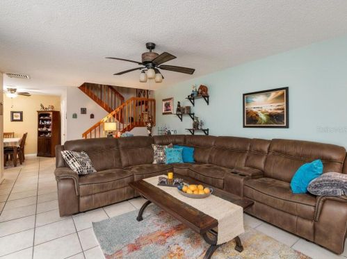 2749 5th Ct, Palm Harbor, FL 34684-3821