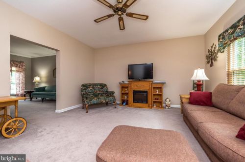 2236 Lilac Ln, Jamison PA  18929-1203 exterior