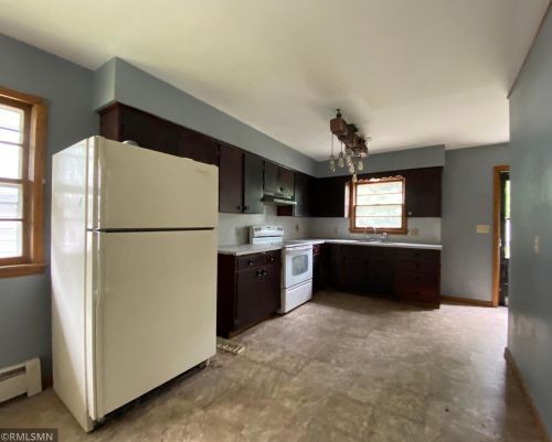 1202 3rd St, Princeton MN  55371-1420 exterior