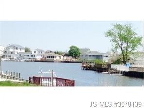 118 Navasink Dr, Tuckerton NJ  08087-1107 exterior