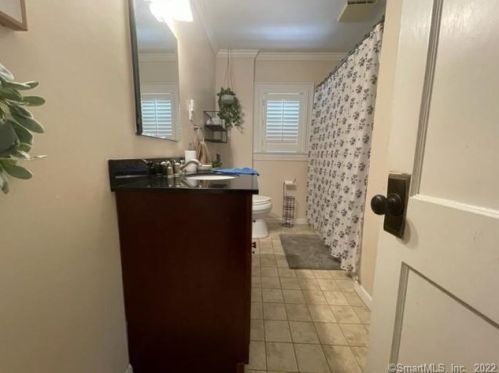 16 Esther Ave, Waterbury CT  06708-4819 exterior