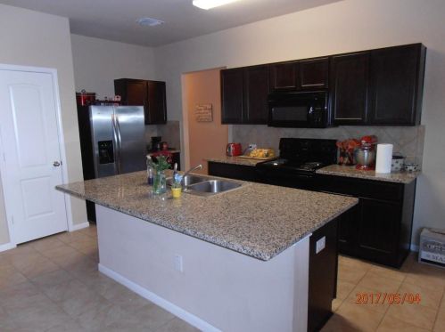 504 Pinnacle Dr, Georgetown TX  78626 exterior
